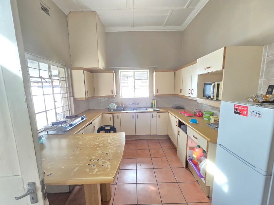 7 Bedroom Property for Sale in Cambridge Eastern Cape